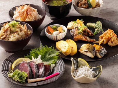 【朝食イメージ】地元の食材をふんだんに使用した自慢の和洋朝食ブッフェ