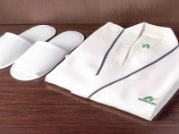 �y�X���b�p�ƃK�E���z�X���b�p:XL�T�C�Y/�K�E��:LL�T�C�Y���t�����g�ɂĂ��\���t����������