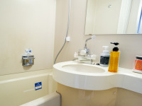 �o�X���[��