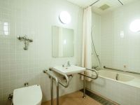 �o���A�t���[���[���i�o�X�t�j