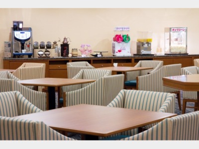 フリードリンク＆フードコーナー