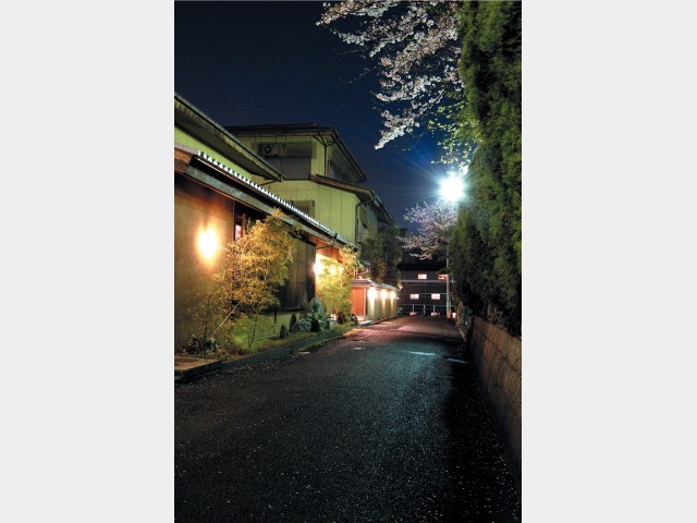 大和屋別荘 外観