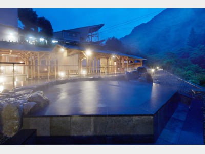 翠明の湯（岩湯）夜