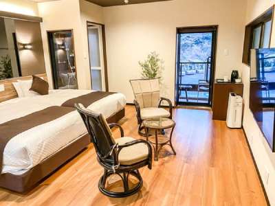 洋モダン 檜露天風呂付客室