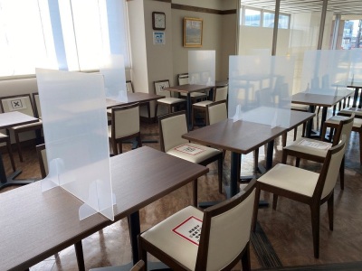 朝食会場の席の配置