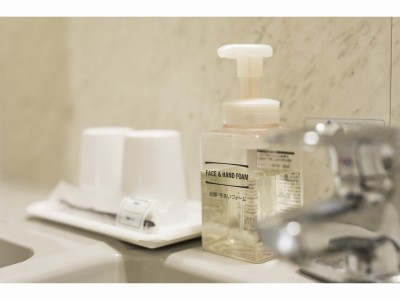 ユニットバス内備品（ハブラシセット・フェイスソープ）