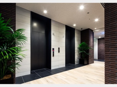 1階エレベーターホール入口