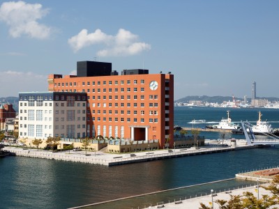 �v���~�A�z�e����i�`�̊O��