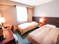 �c�C���i�P�T���āE�x�b�h���P�O�O�����j