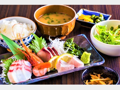 食事（定食一例）