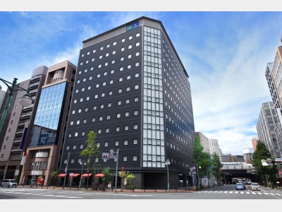 �����O���[���z�e���P���ق̊O��