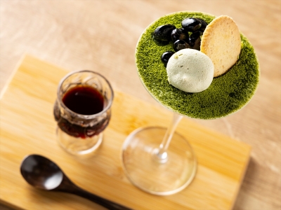 【バー】メニュー一例： 和と洋が織りなす濃厚なハーモニーを楽しむ、大人の抹茶スイーツ