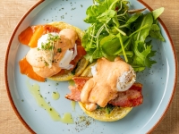 �y�u���b�N�t�@�[�X�g�z�I�ׂ�3��ނ̃��C���v���[�g�F�v���~�A���G�b�O�x�l�f�B�N�g�@���������\�[�X