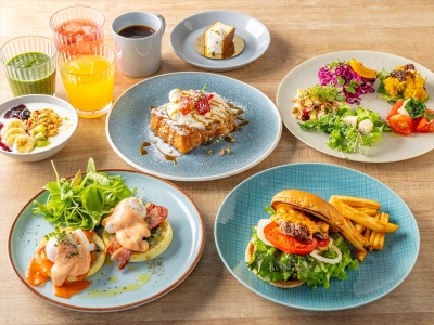 【ブレックファースト】選べる3種類のメインプレート＋サラダ＆デリカ・フルーツハーフビュッフェイメージ