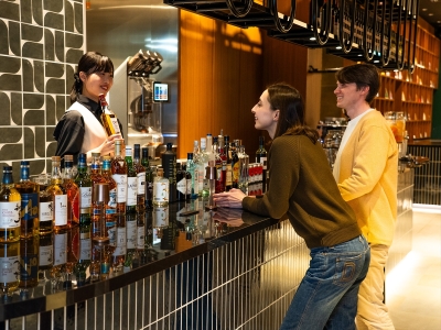 Near Equal - バーイメージ