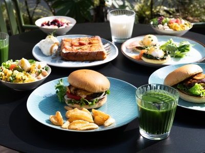 Near Equal - ブレックファーストメニュー一例・テラス席イメージ