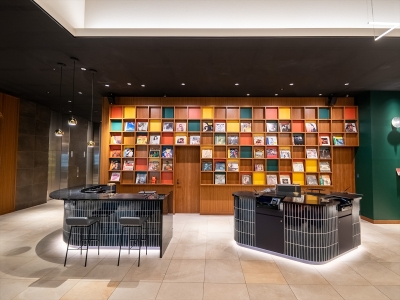 アイランド型のフロントカウンター