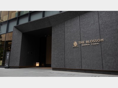 ホテル正面入り口