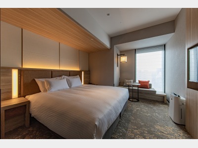 モデレートキングルーム