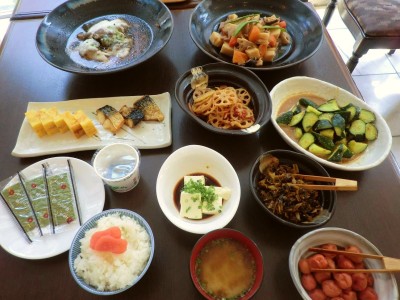 朝食バイキング　和食の例