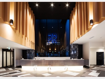 ロビー・フロント