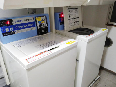 【洗濯機(有料)】6階に2基設置しております(洗濯用洗剤はフロントにて販売しております)。
