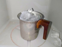 yX@()z6KɐݒuĂ܂BqT[o[p܂B 