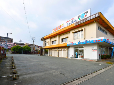 【無料駐車場】先着順でございます(予約はできませんのでご注意ください)。 