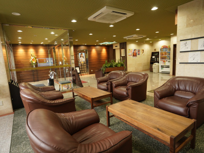 【フロント・ロビー】