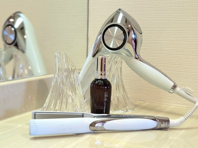 スイートに大人気【ReFa BEAUTECH DRYER PRO】＆【ReFa BEAUTECH STRAIGHT IRON】を備付ています♪
