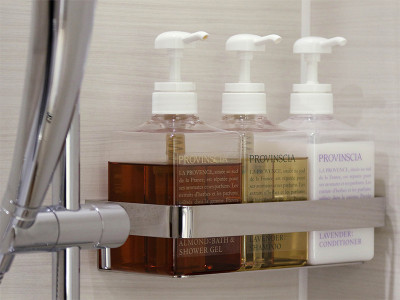 バスルーム(シャンプー/コンディショナー/シャワージェル)