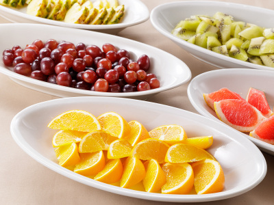 朝食ビュッフェ：フレッシュなフルーツもご用意（イメージ）