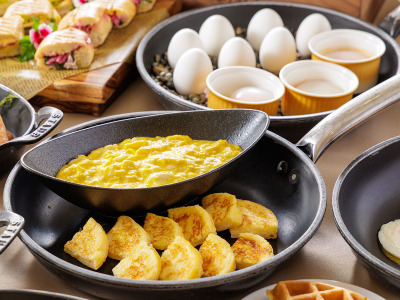 朝食ビュッフェ：スクランブルエッグやボイルドエッグ、フライドエッグなどたまご料理もご用意(イメージ)