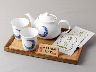 客室備品：伊万里焼のティーセット