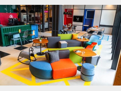 Connect（コワーキング・ラウンジ）