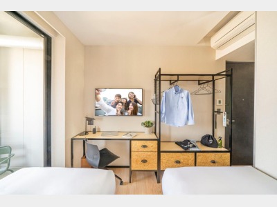 サイドバイサイド プラス（スタジオコーナーツイン）