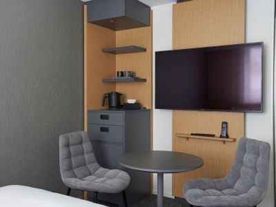 【コンフォートクイーン】カップル・ご夫婦のお二人様でプライベートな時間を有意義にお過ごし頂けます。