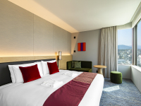 �V�[�j�b�N�_�u���։�