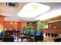 �t�����g�E���r�[