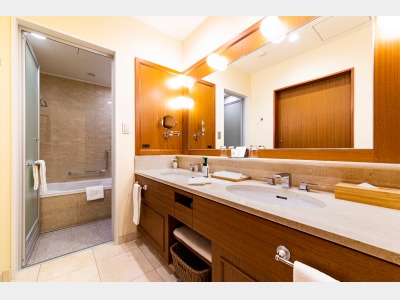 エンパイアツイン