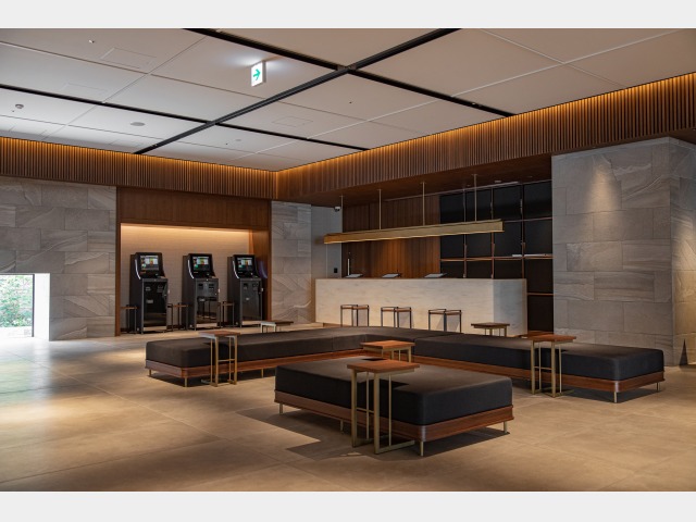 ホテルトラッド博多 ロビー