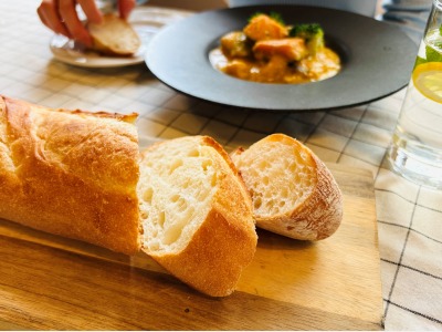 【レストランバゲット】ひたひたに浸して味わう至福。バゲットとシチューの温もりで、整う腸活