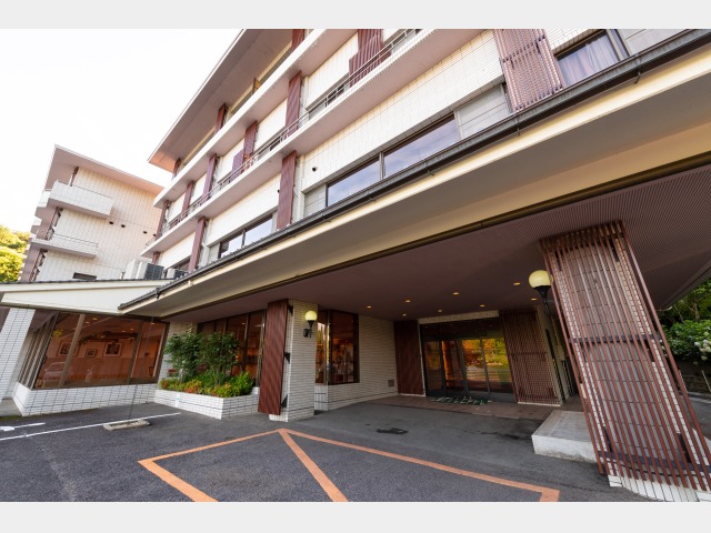 うらり武雄ＧａｒｄｅｎＴｅｒｒａｃｅＳｐａＲｅｓｏｒｔｓ 外観