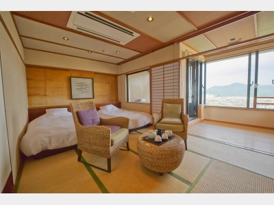 【タワー館】源泉かけ流し展望風呂付き特別室（最上階）