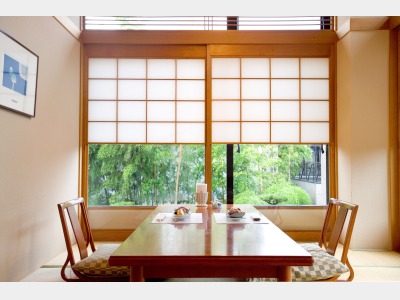 レストラン日本食「利休」