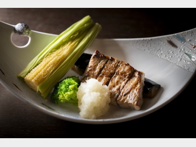 利休懐石佐賀牛の一品