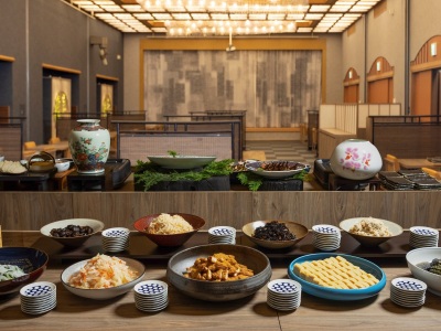 ＜朝食ビュッフェ＞ ご当地食材中心の料理の数々をお愉しみください