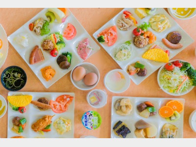 朝食バイキング