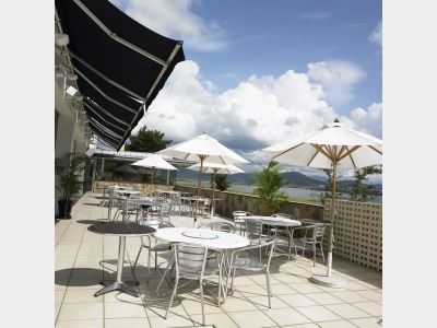 カフェ＆レストラン「レインボー」イメージ