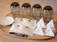 �q�����i